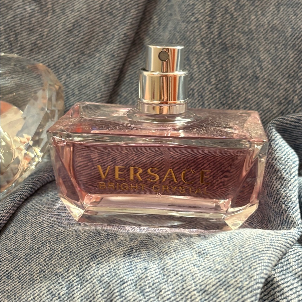 Versace Bright Crystal with Pink Hue - Picture 4 of 5